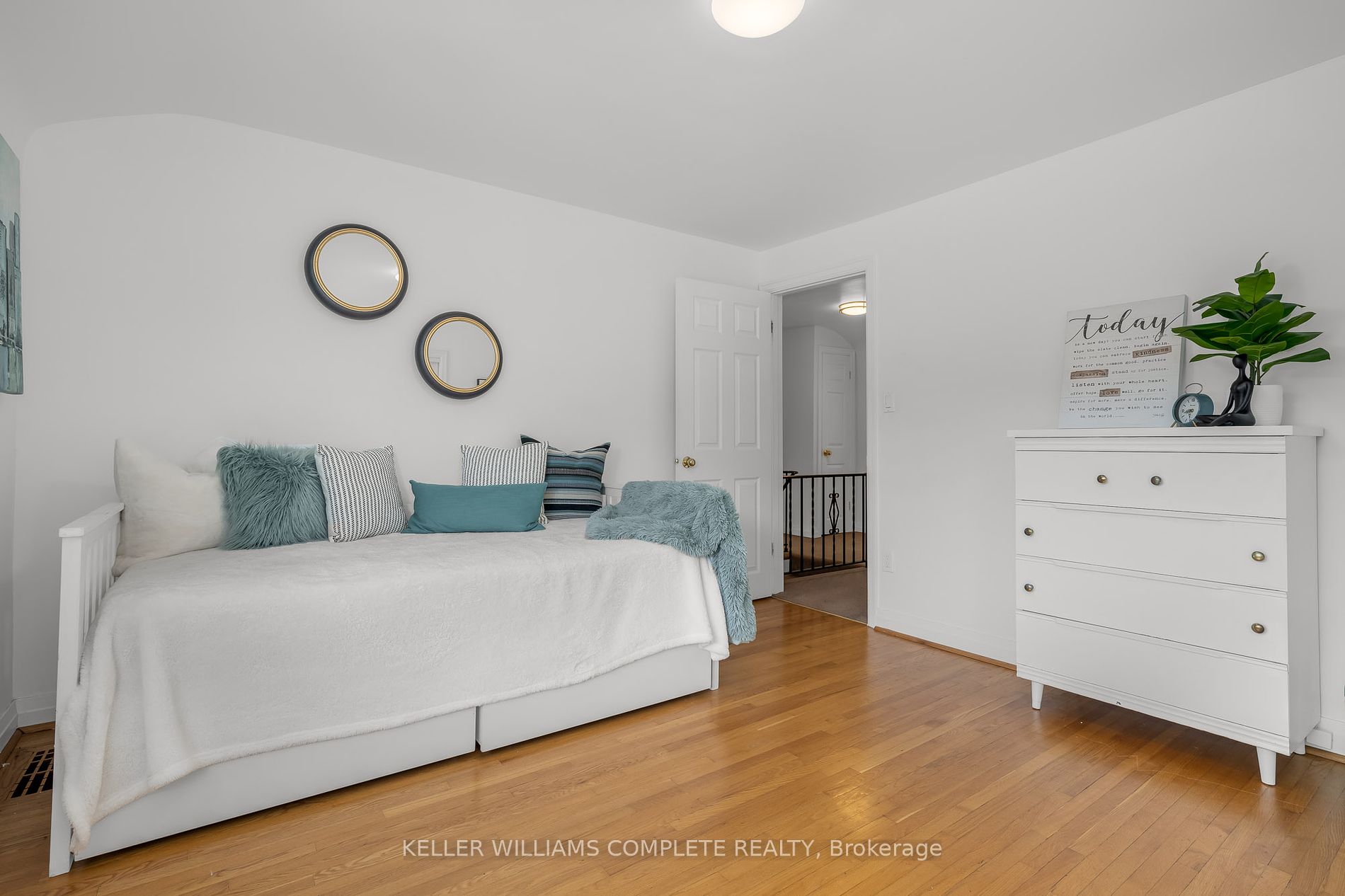 46 Kemp Dr