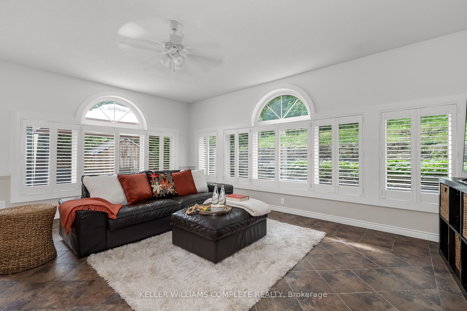 46 Kemp Dr