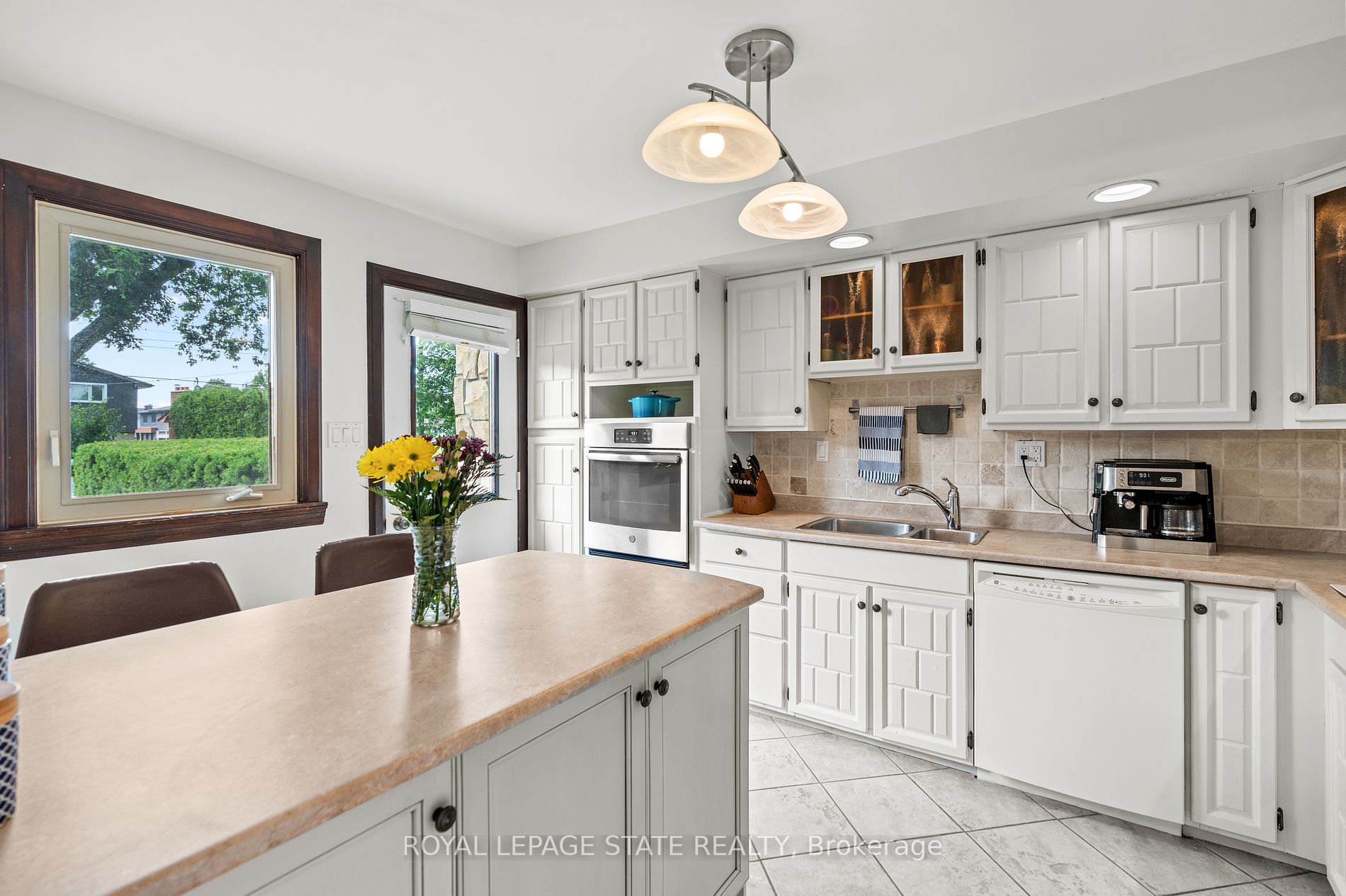 9 Hilts Drive