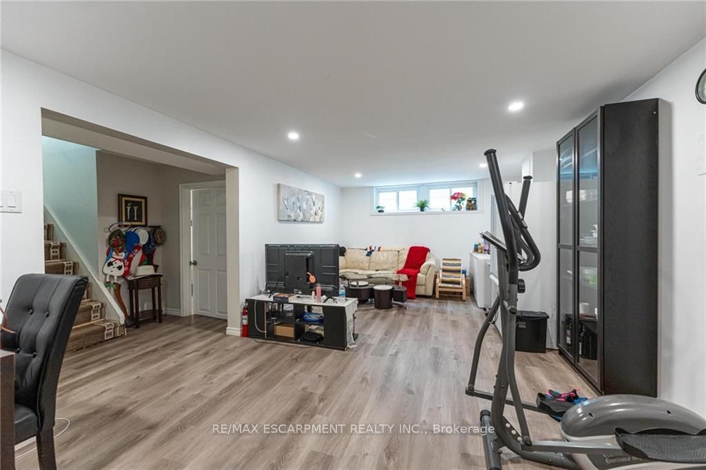 298 Dewitt Road