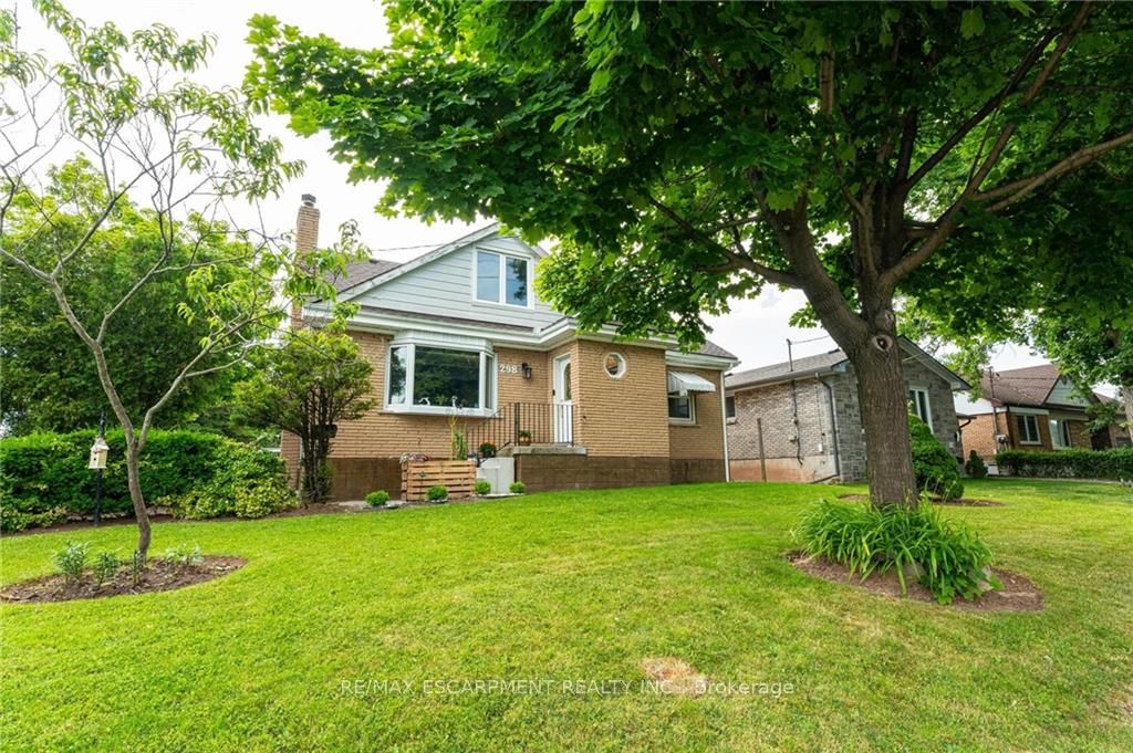 298 Dewitt Road