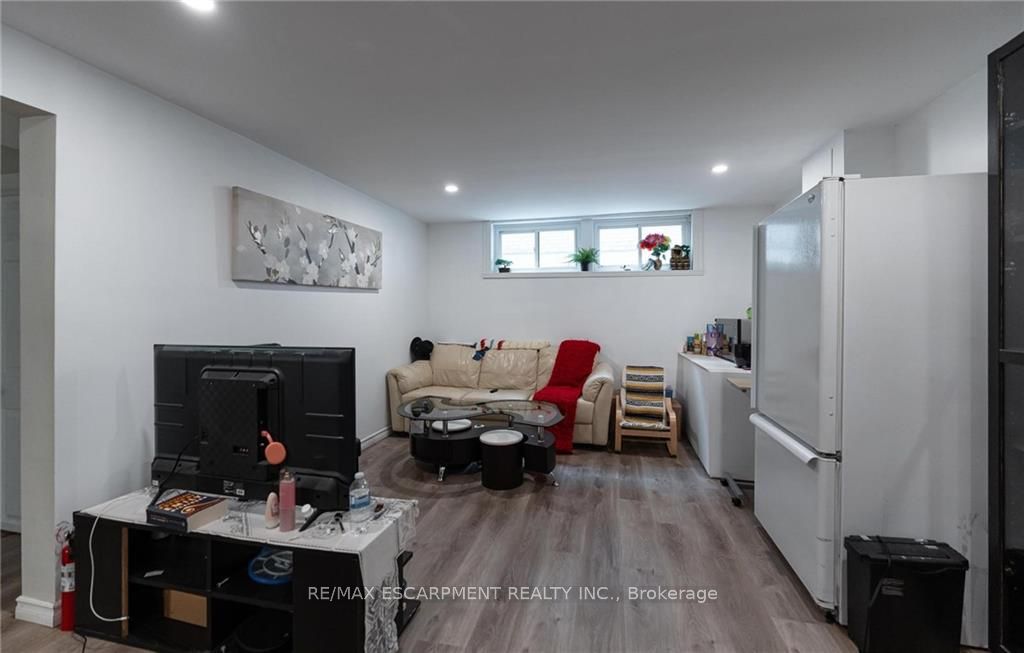 298 Dewitt Road