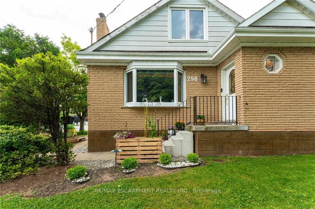 298 Dewitt Road