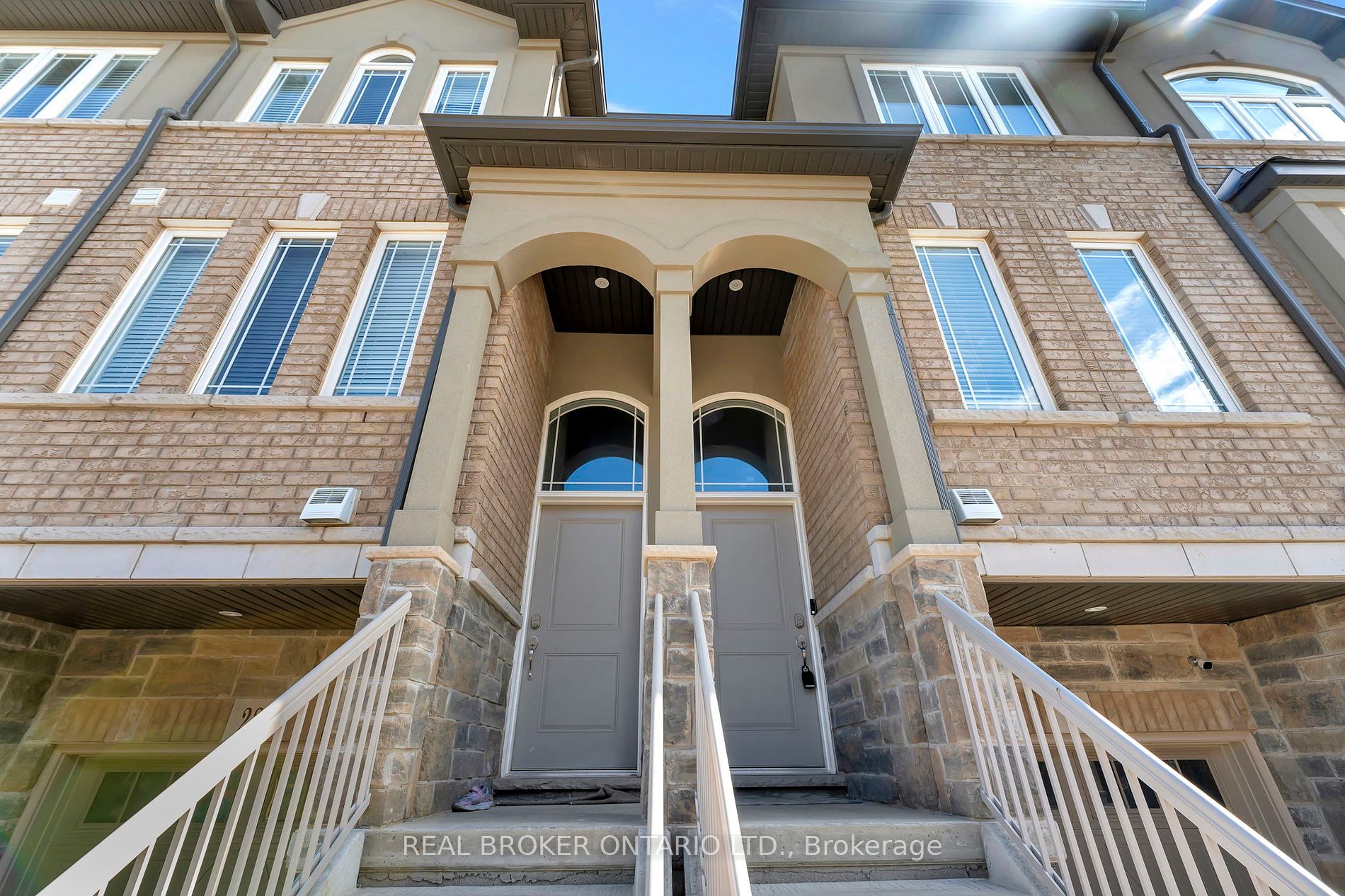 26 Aqua Lane