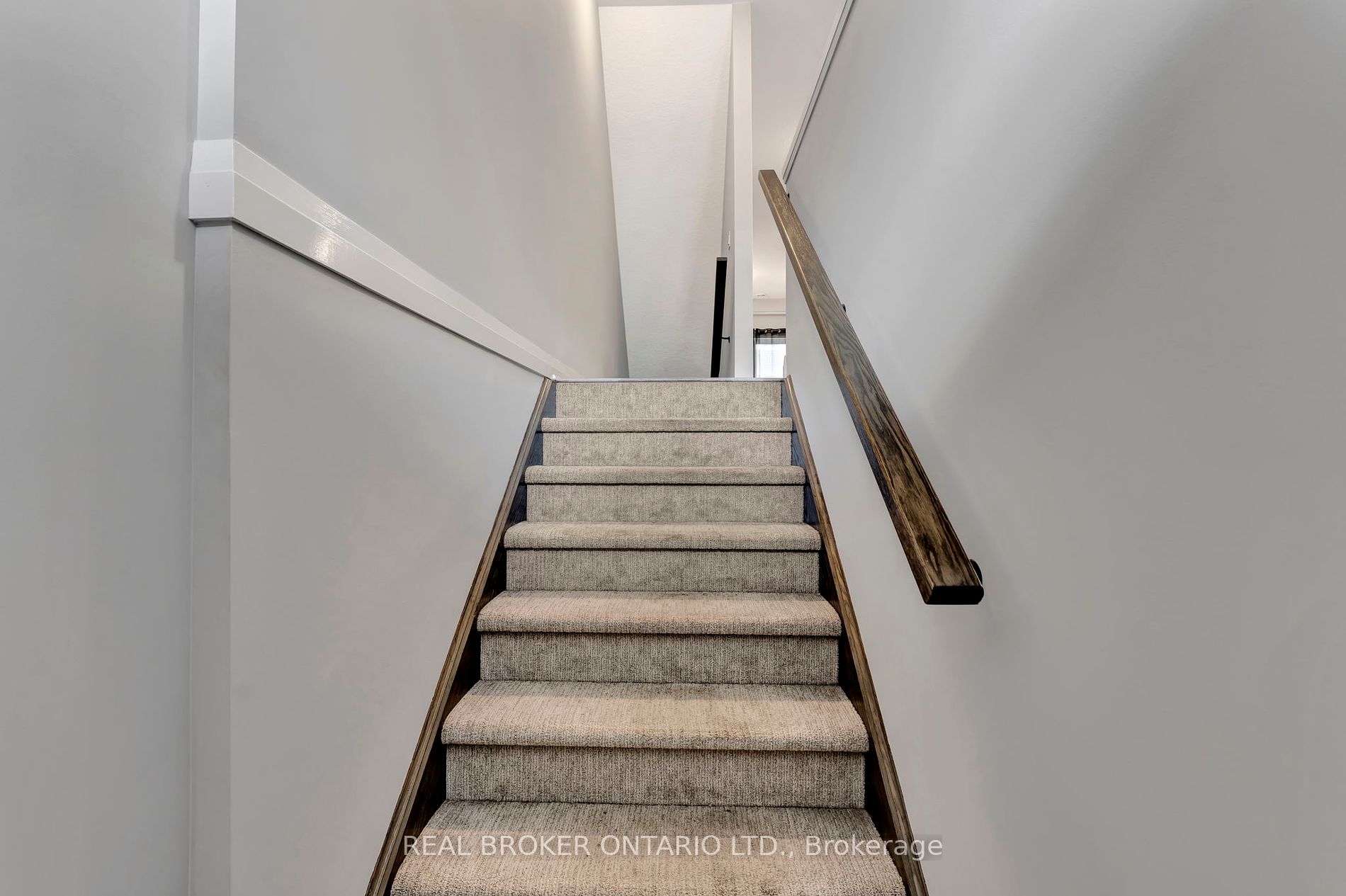 26 Aqua Lane