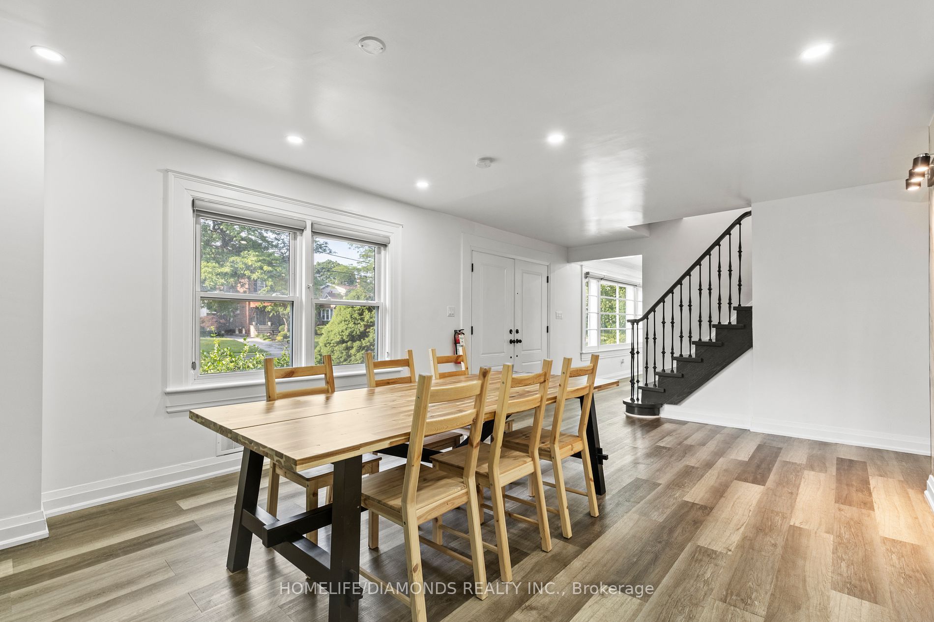 5138 VALLEY Way