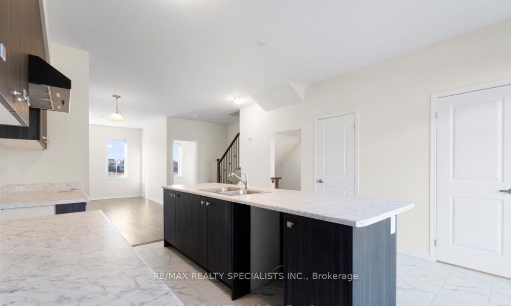 233 Gillespie Dr