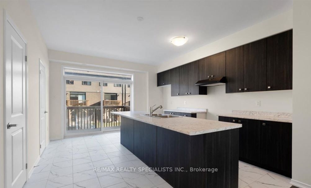 233 Gillespie Dr