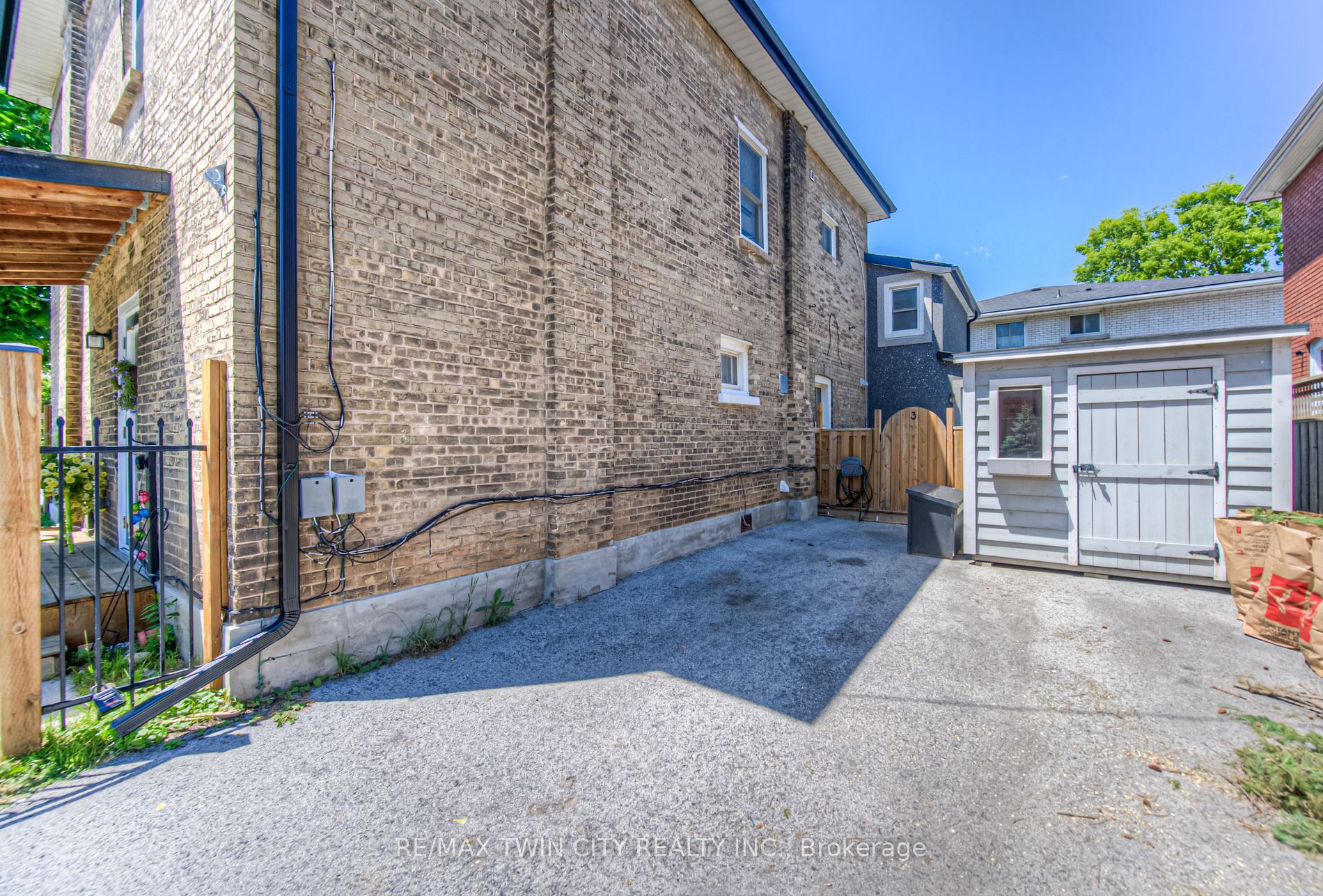107 Murray St