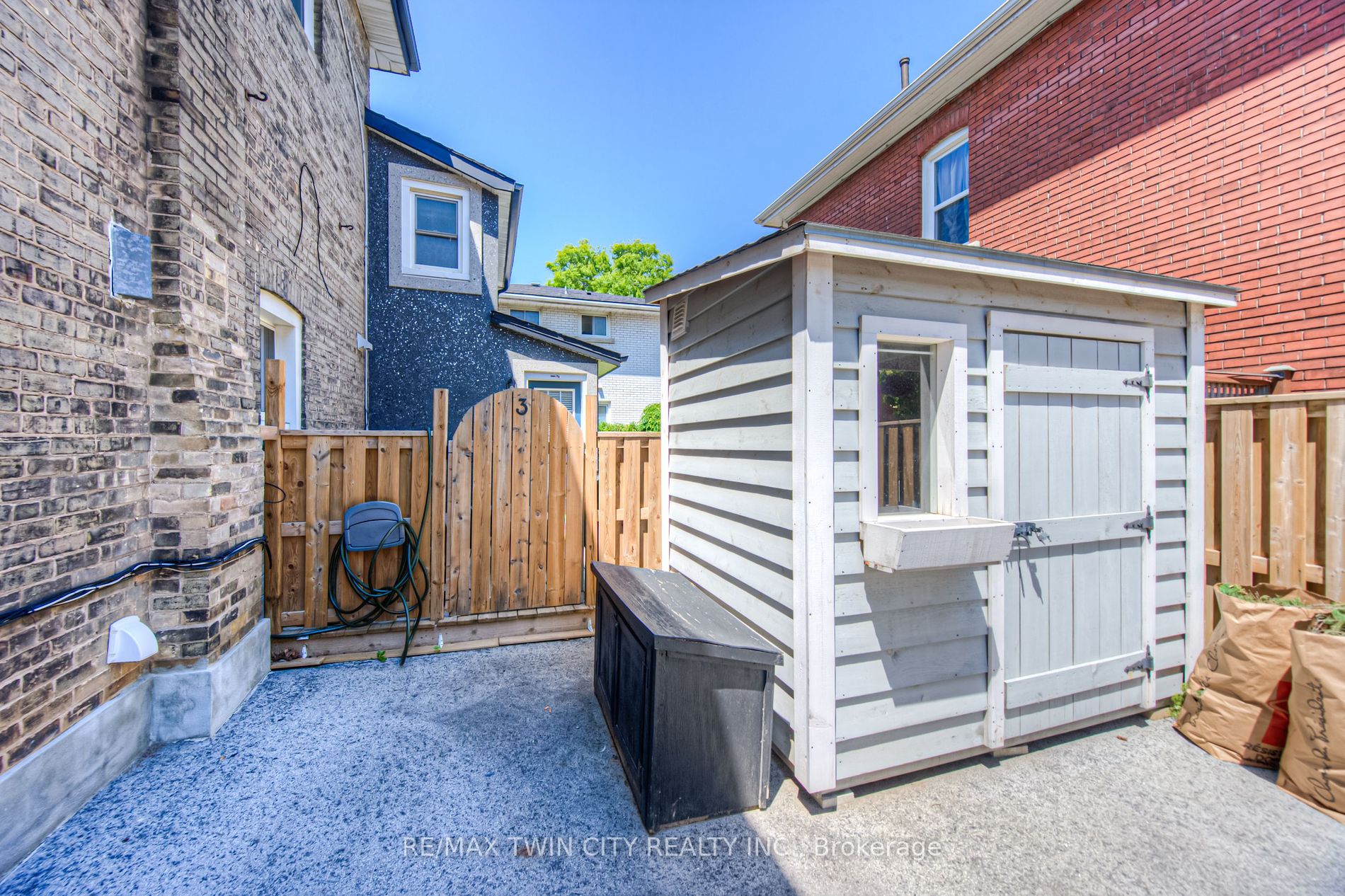 107 Murray St