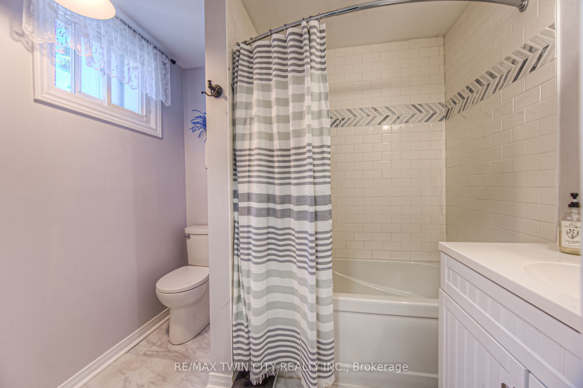 107 Murray St