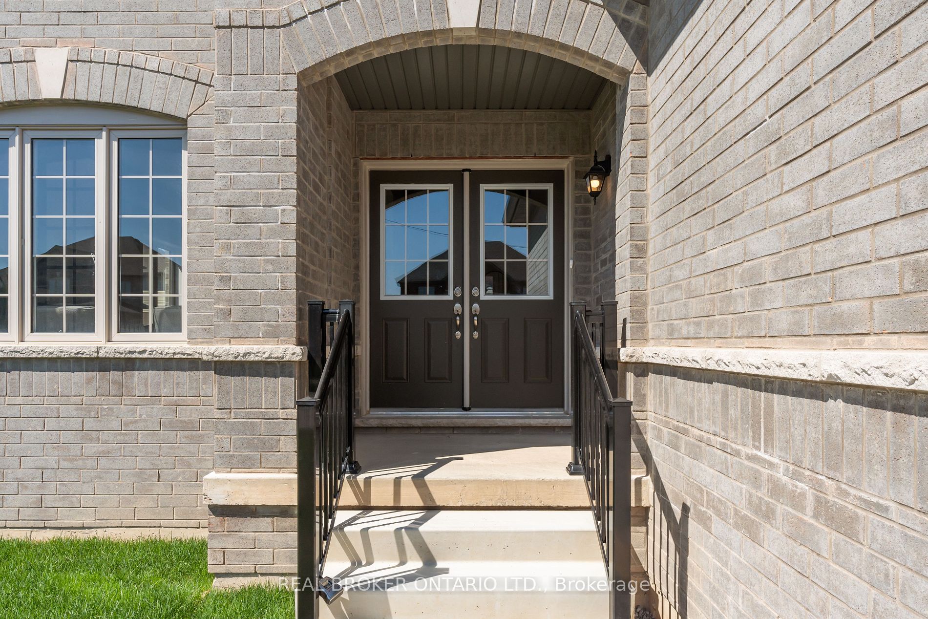 15 Venture Way