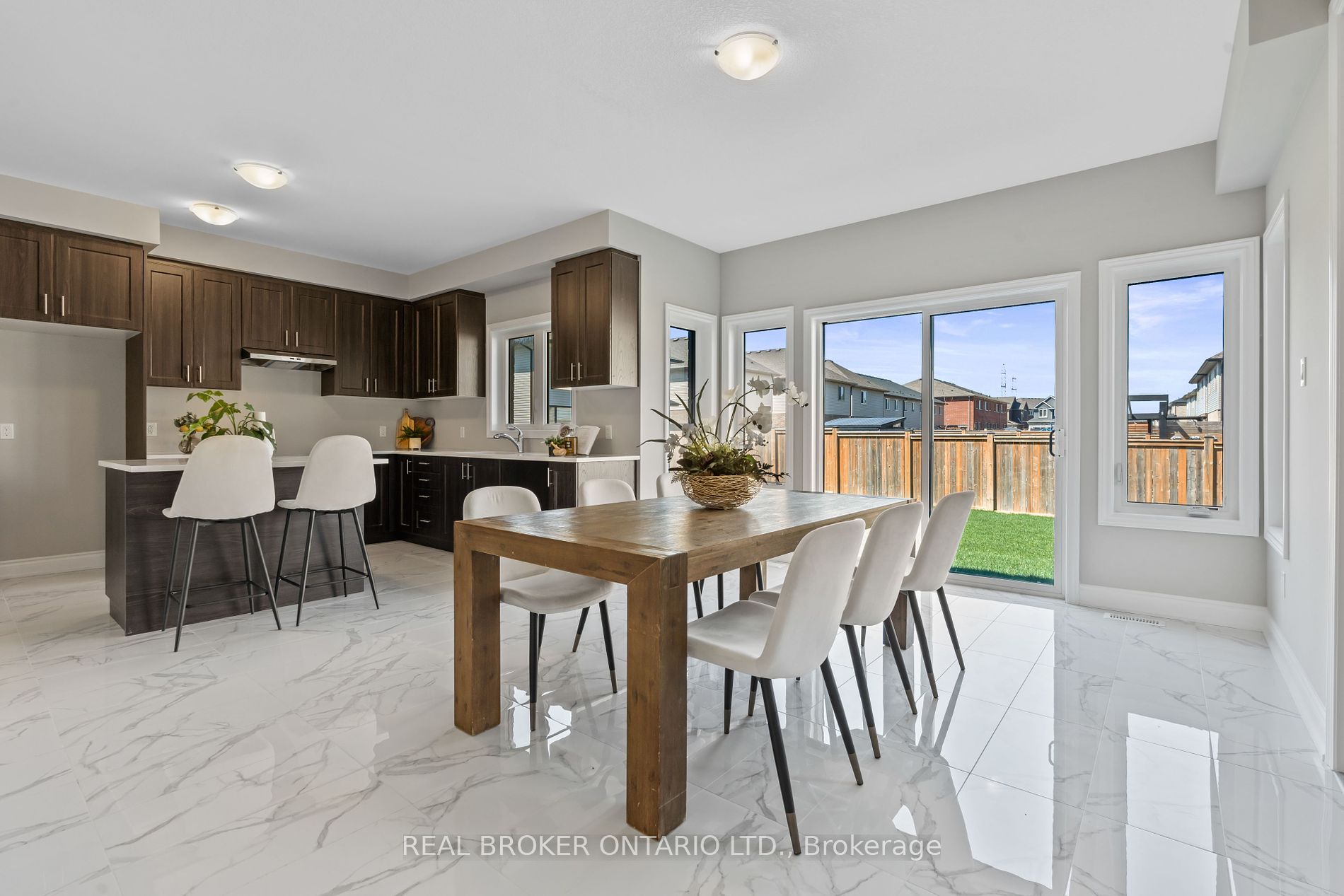 15 Venture Way