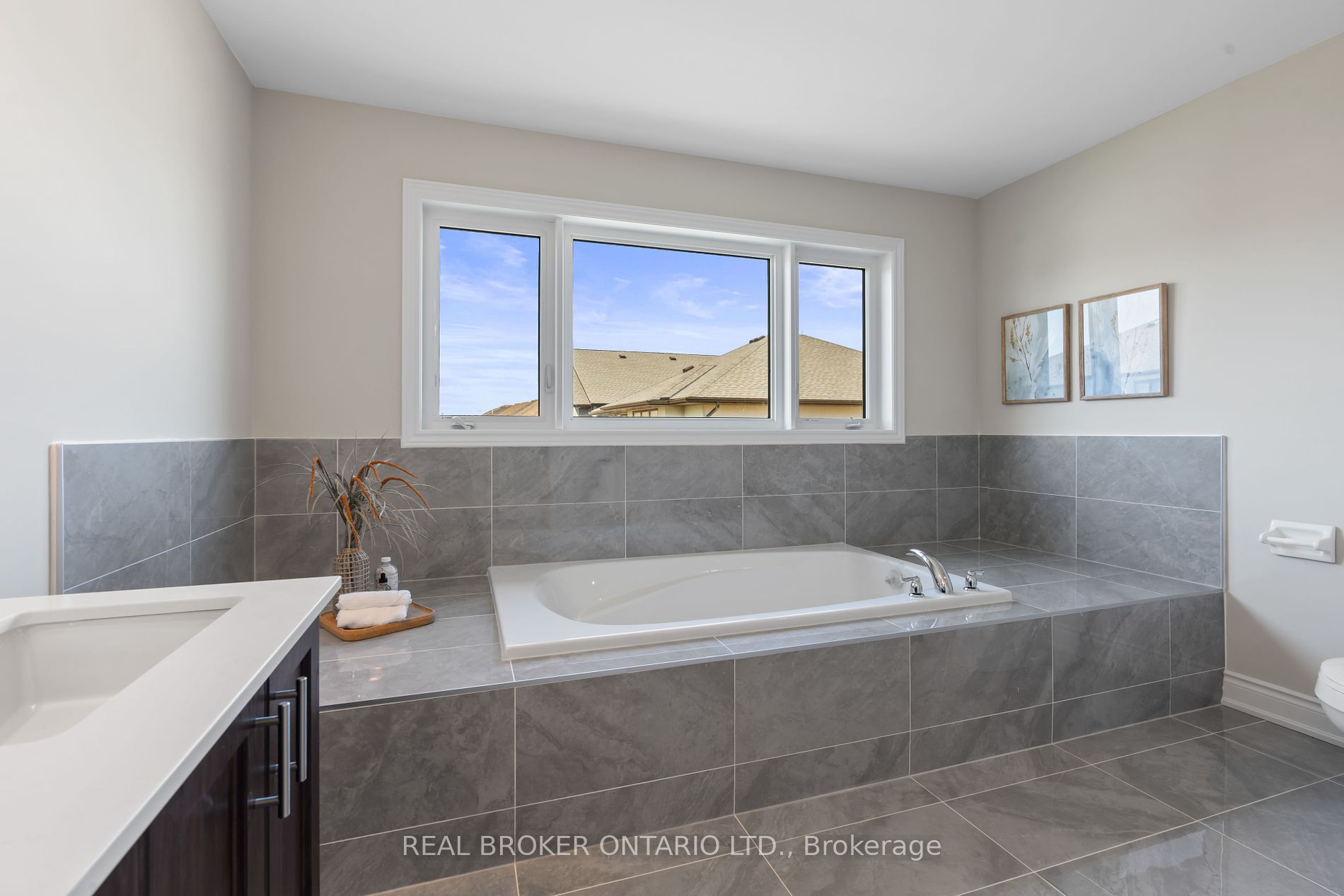 15 Venture Way