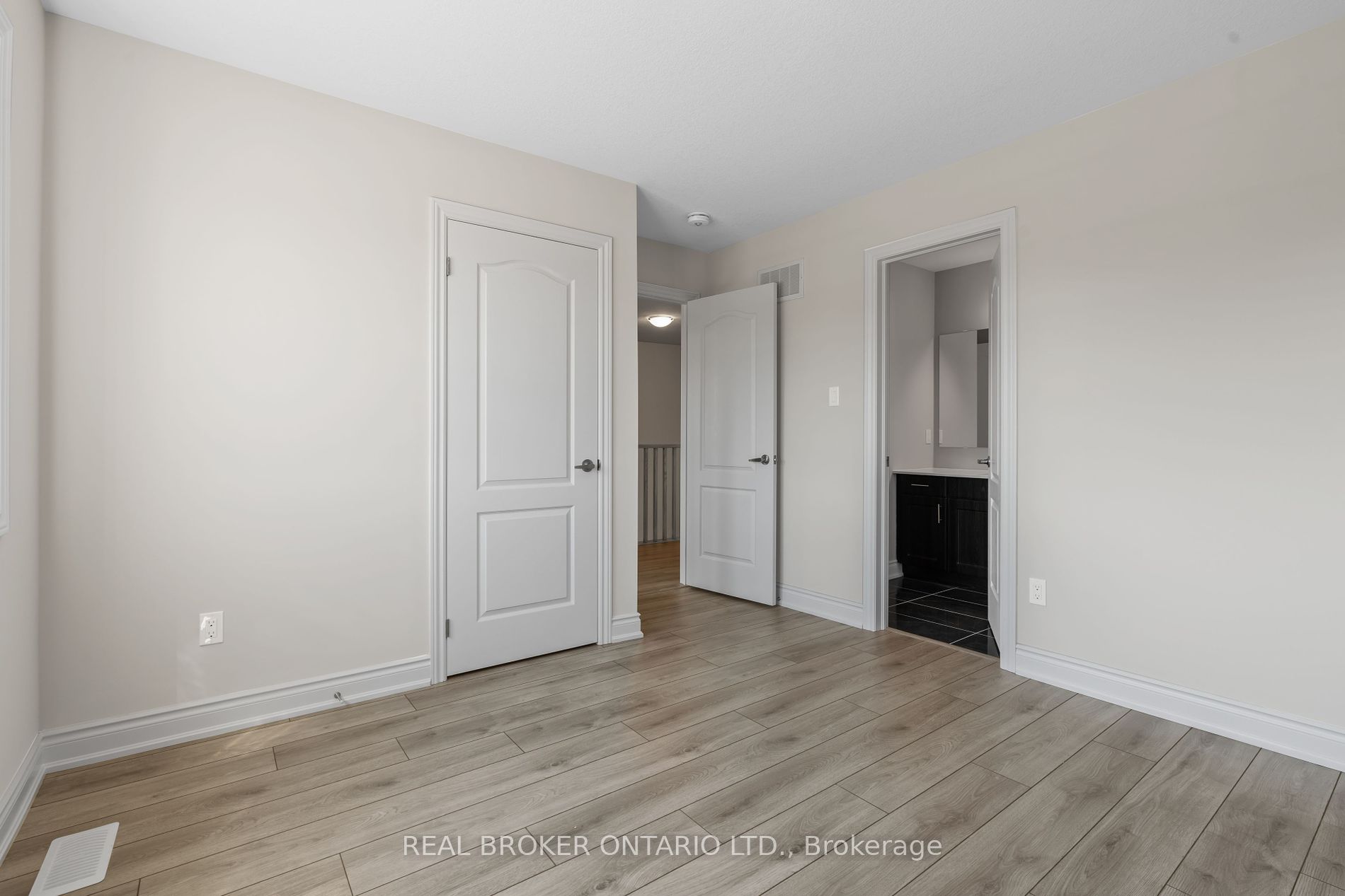 15 Venture Way