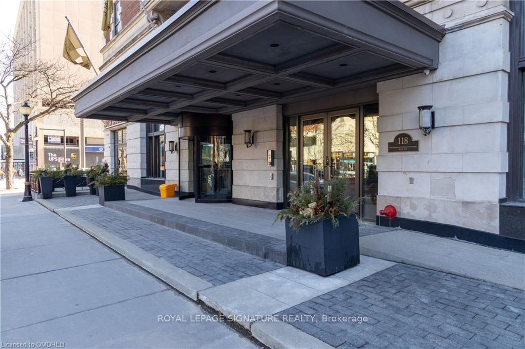 112 King St E, #608