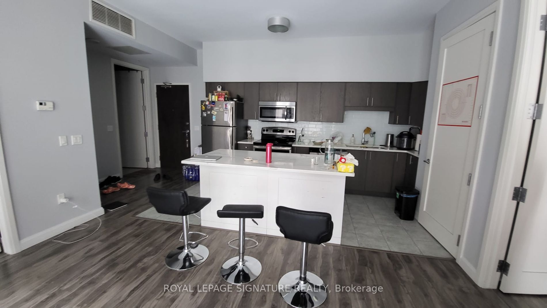 112 King St E, #608