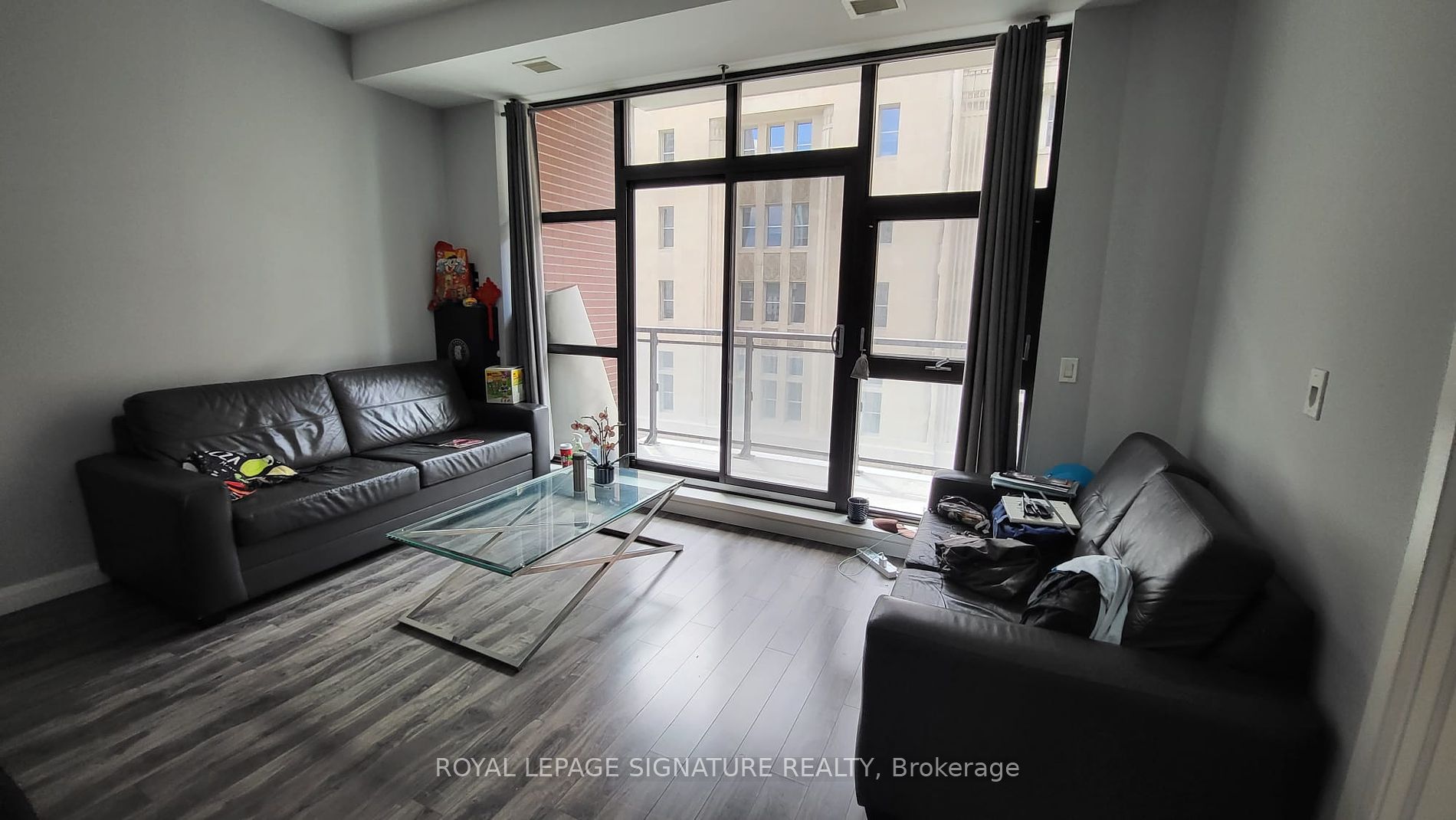 112 King St E, #608