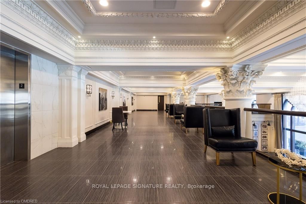 112 King St E, #608