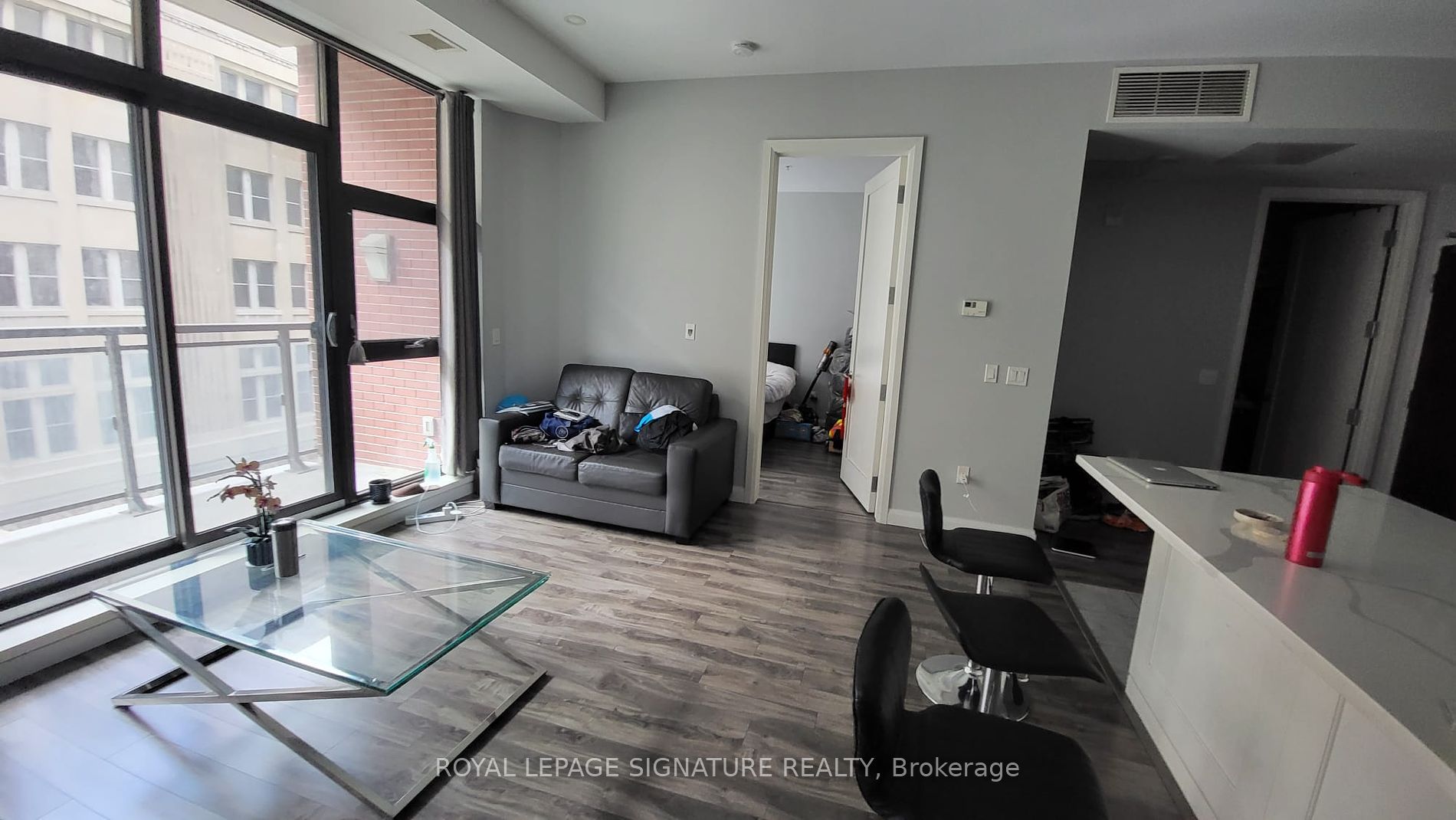 112 King St E, #608