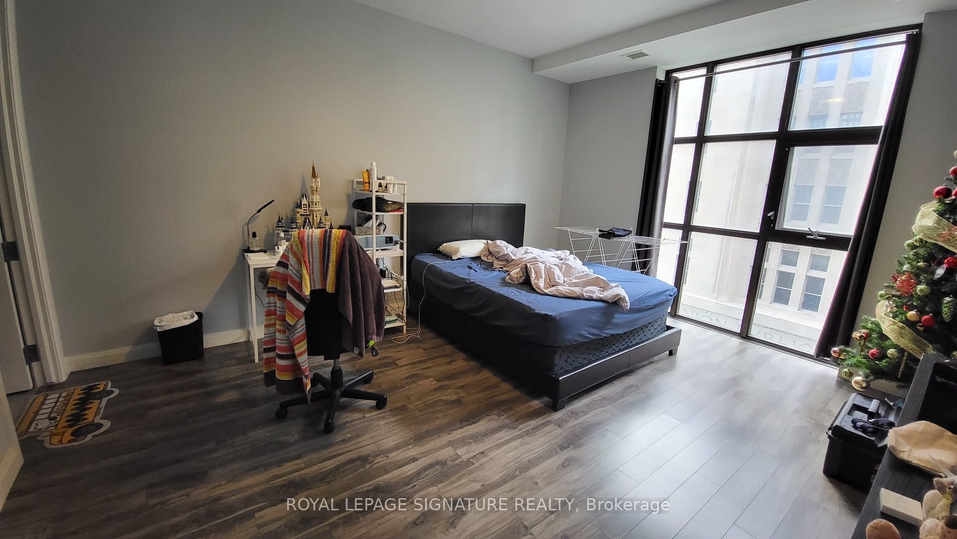 112 King St E, #608
