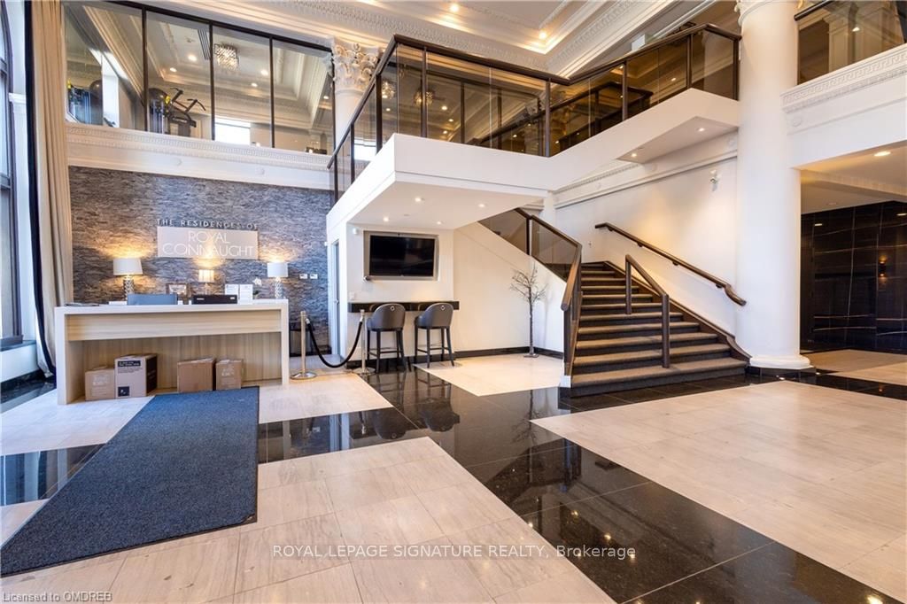 112 King St E, #608