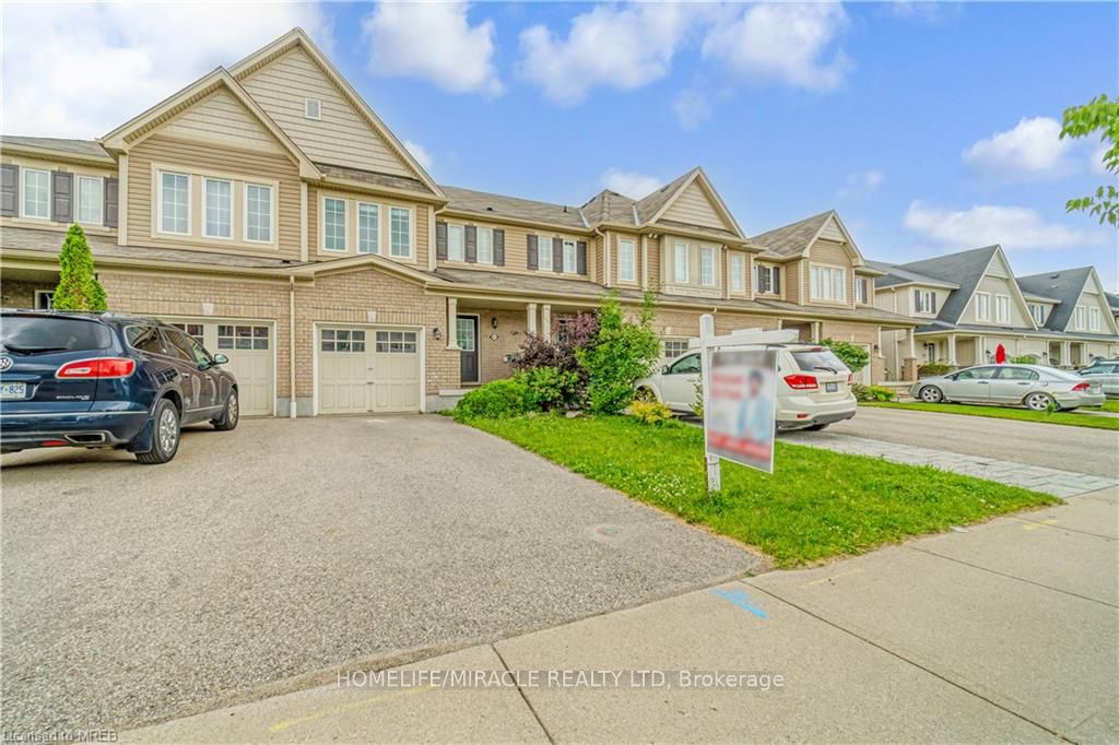 82 Trowbridge Street