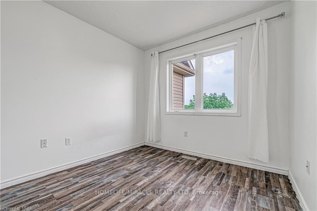 82 Trowbridge Street