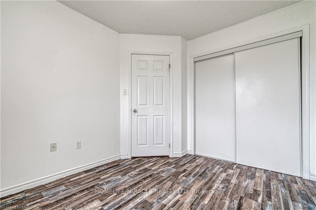 82 Trowbridge Street