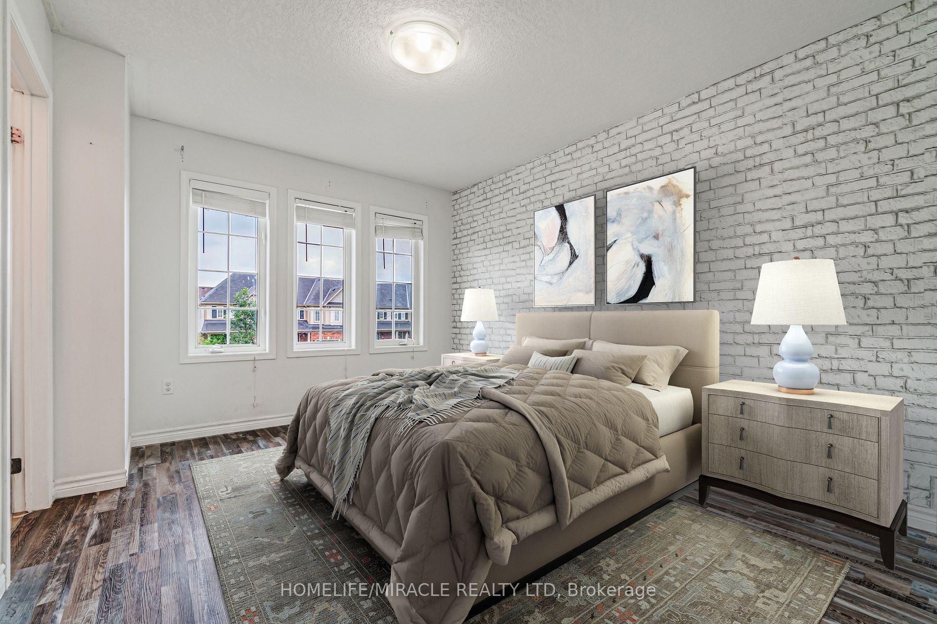 82 Trowbridge Street