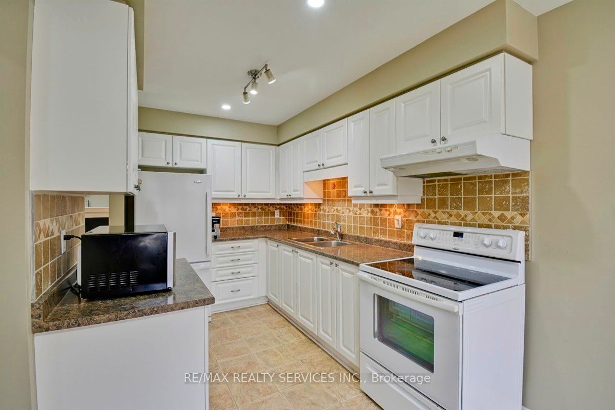 308 Conway Drive, #28
