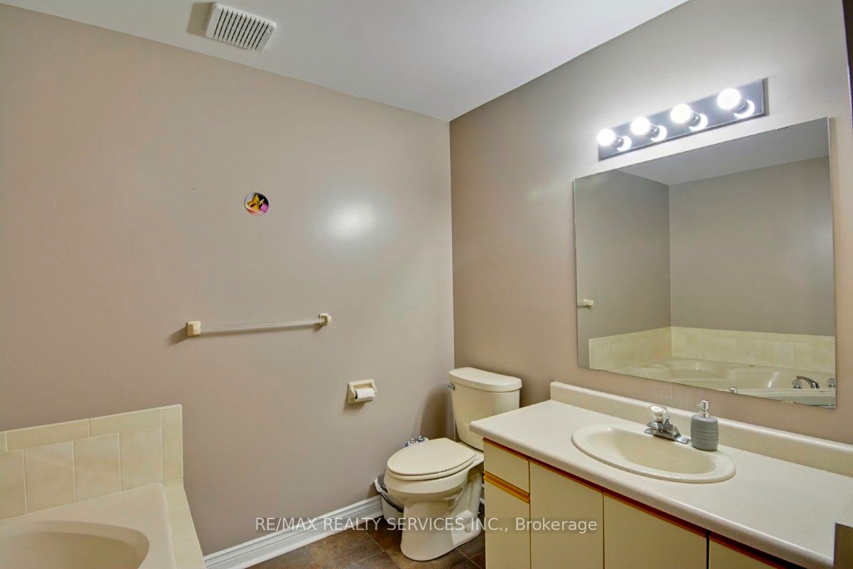 308 Conway Drive, #28