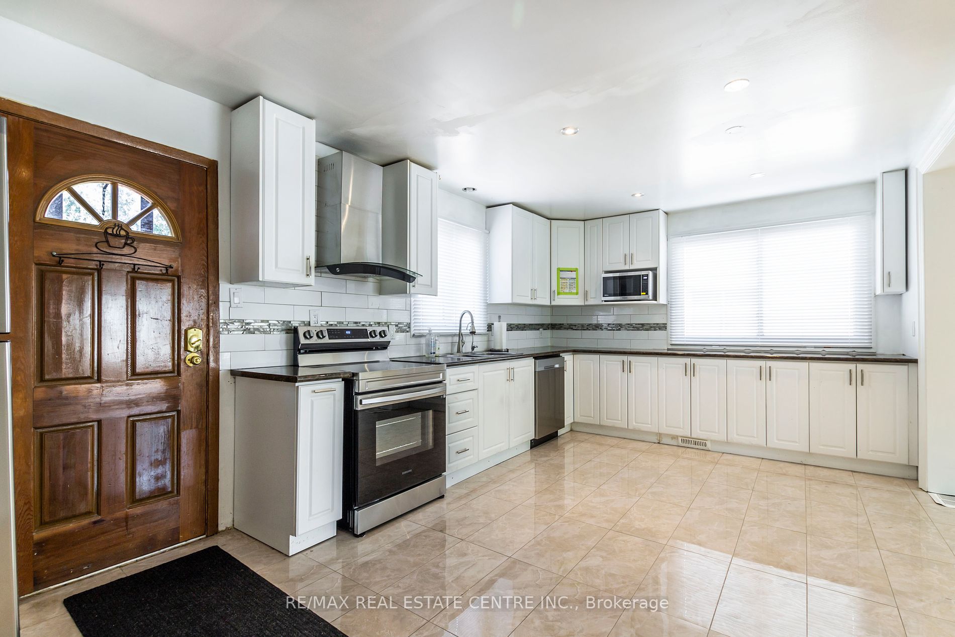 65 Balfour Crescent