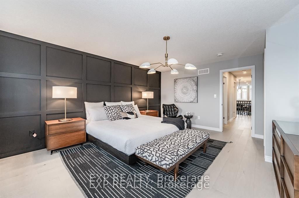 300 Grange Rd E