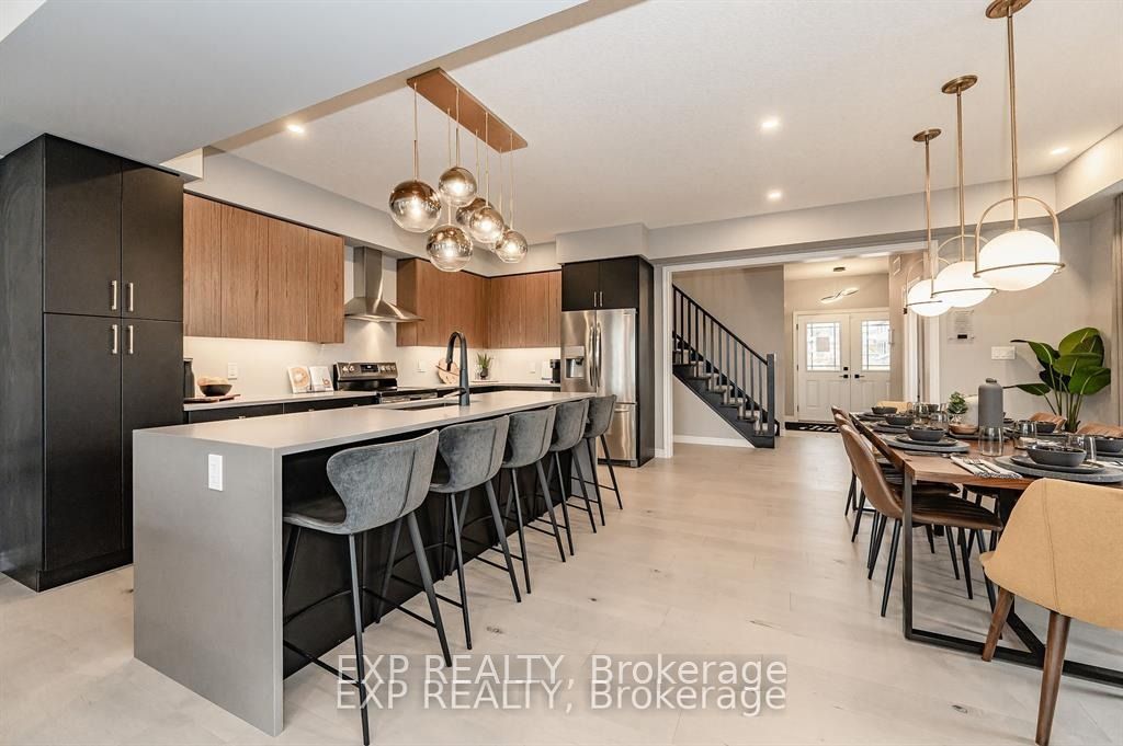 300 Grange Rd E