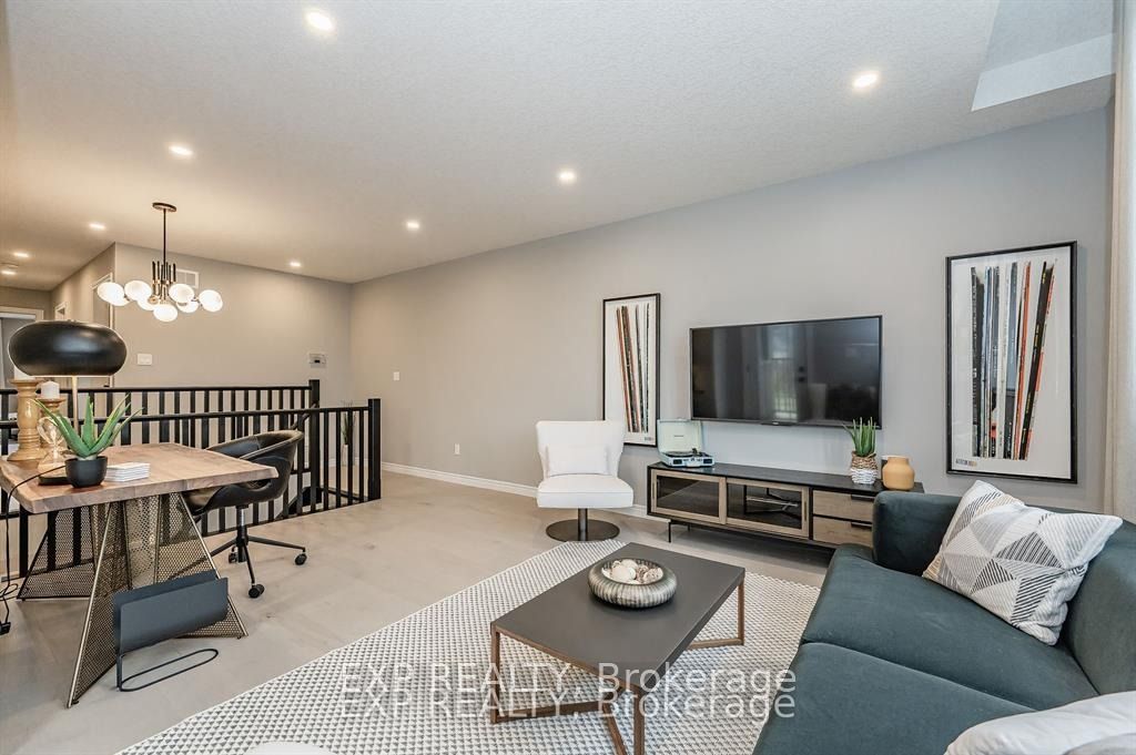 300 Grange Rd E