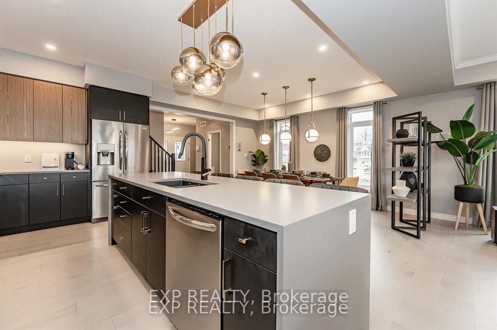 300 Grange Rd E