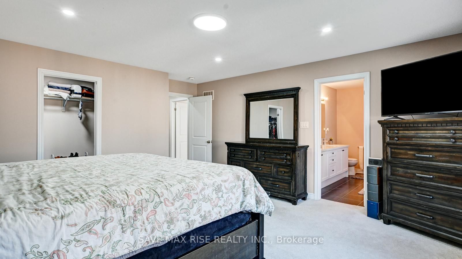 33 Robbins Ridge