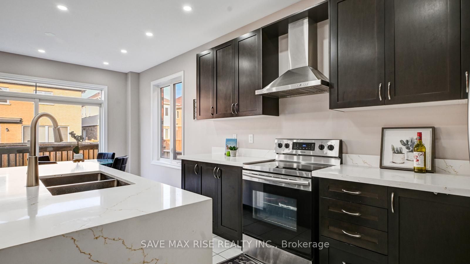 33 Robbins Ridge