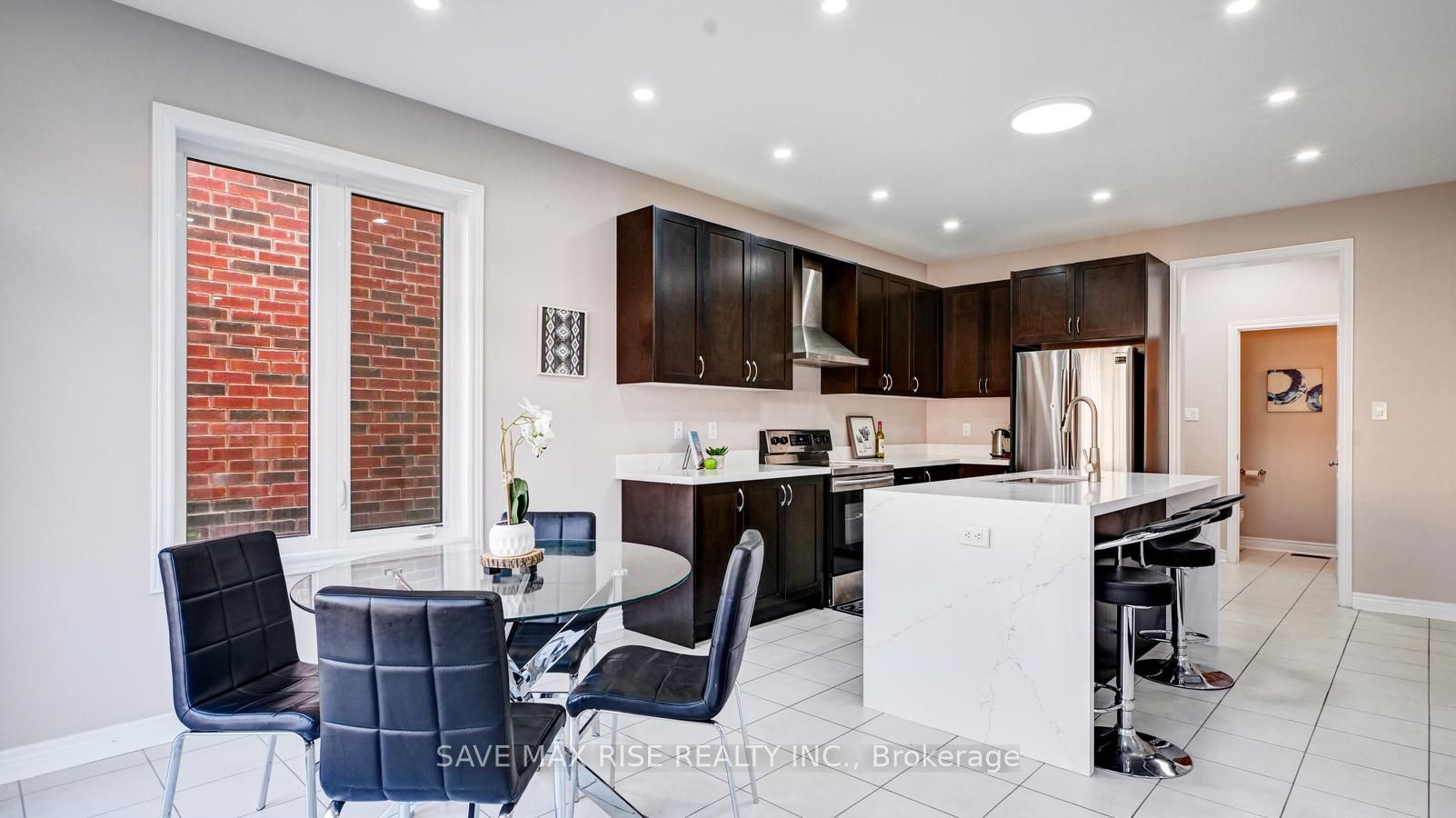 33 Robbins Ridge