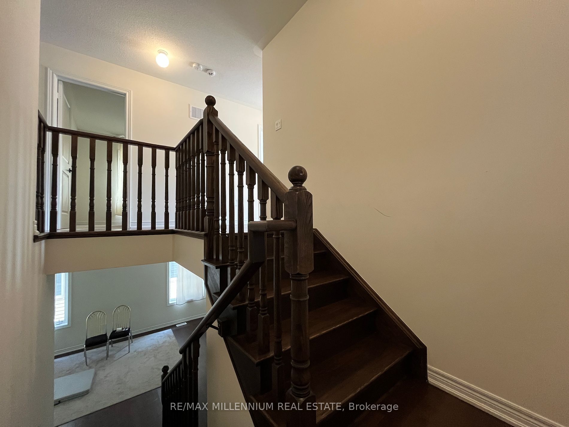 480 Black Cherry Crescent