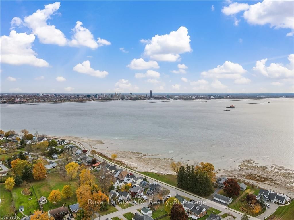 616 Lakeshore Road