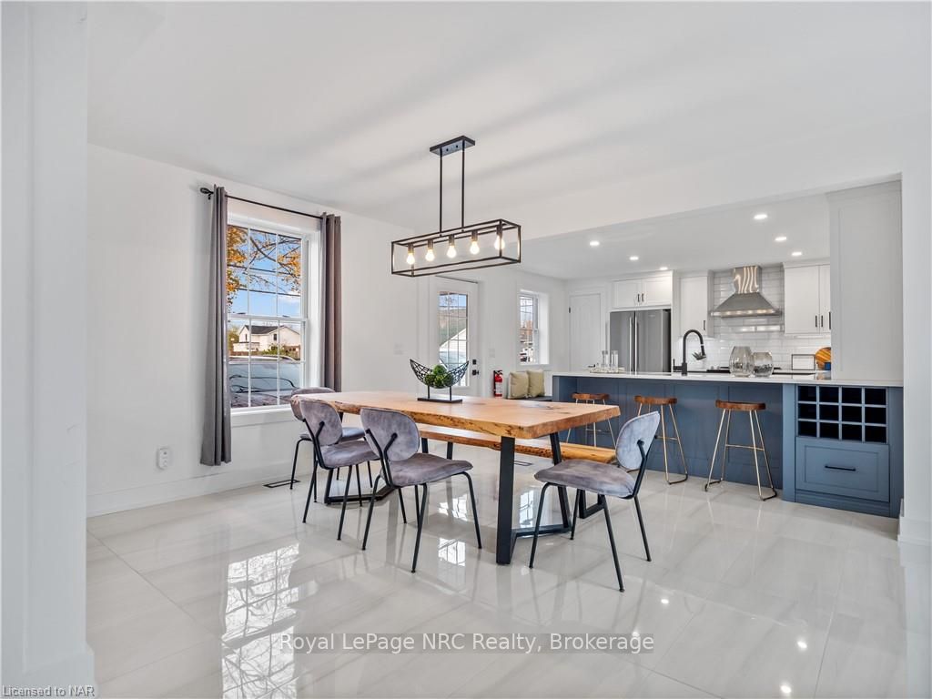 616 Lakeshore Road