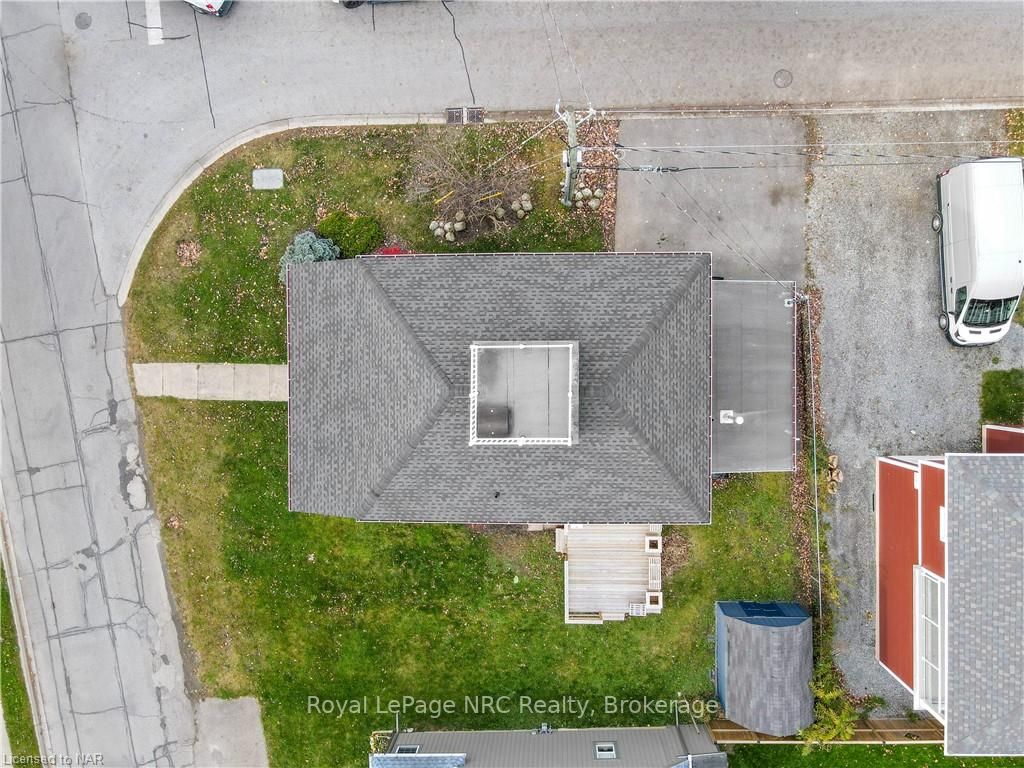 616 Lakeshore Road
