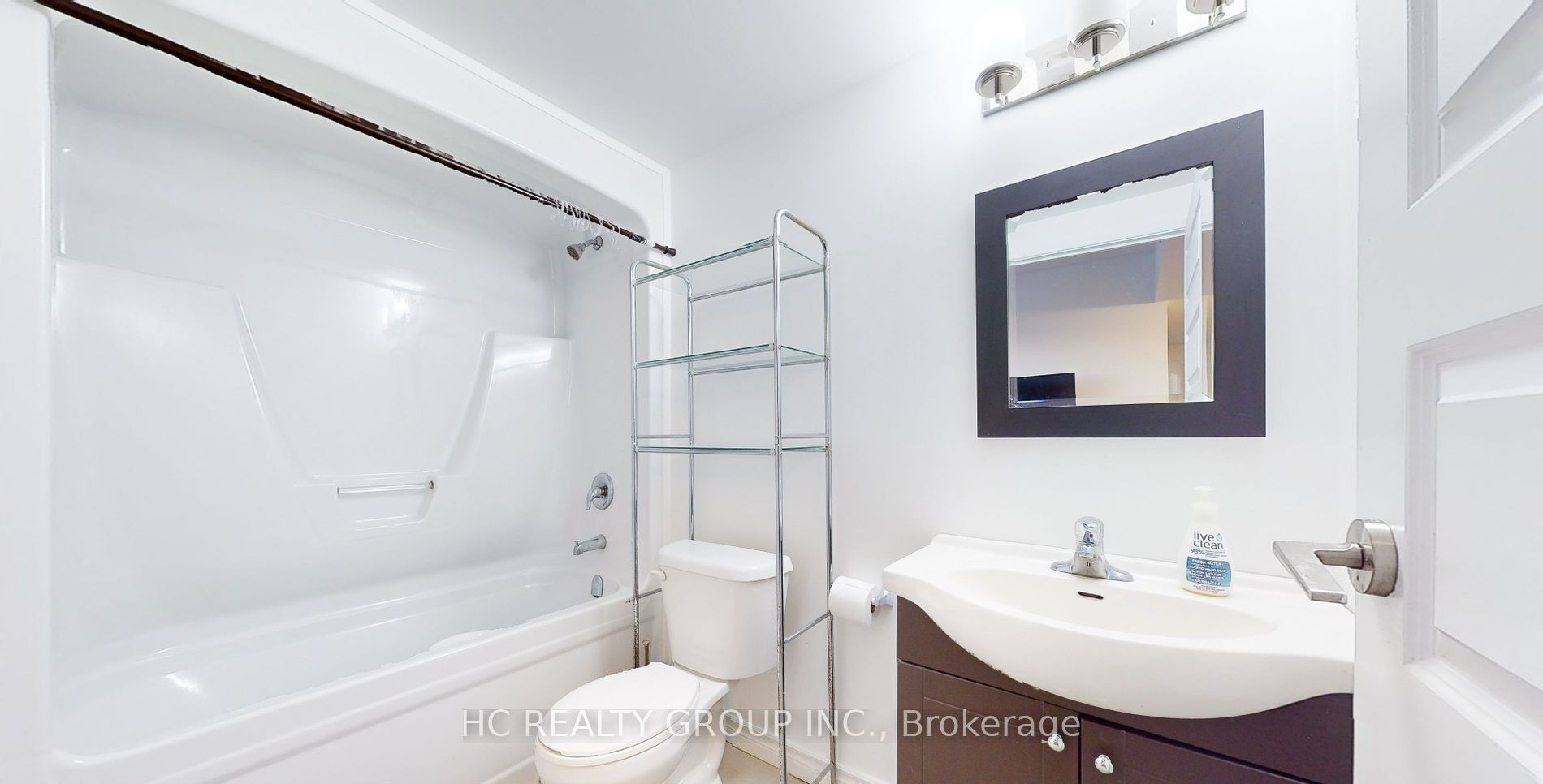 158 King Street N, #901