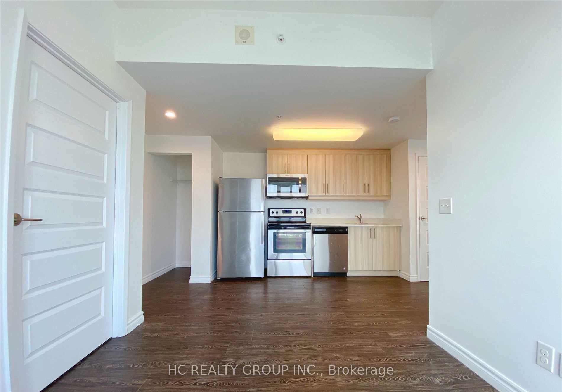 158 King Street N, #901