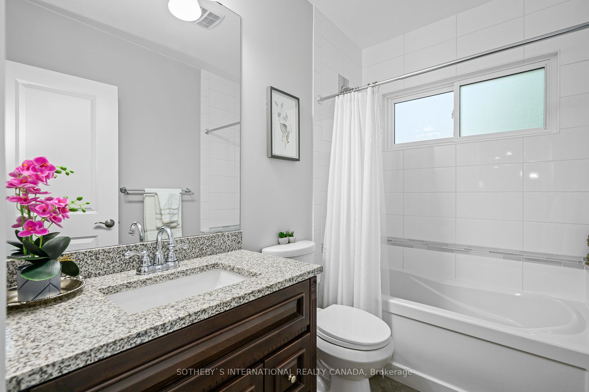 880 Edgemere Road