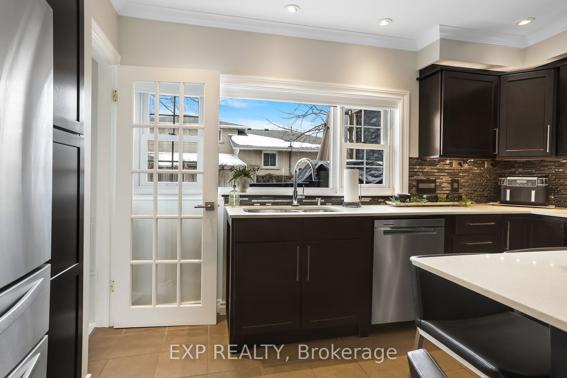 8 Warwick Rd