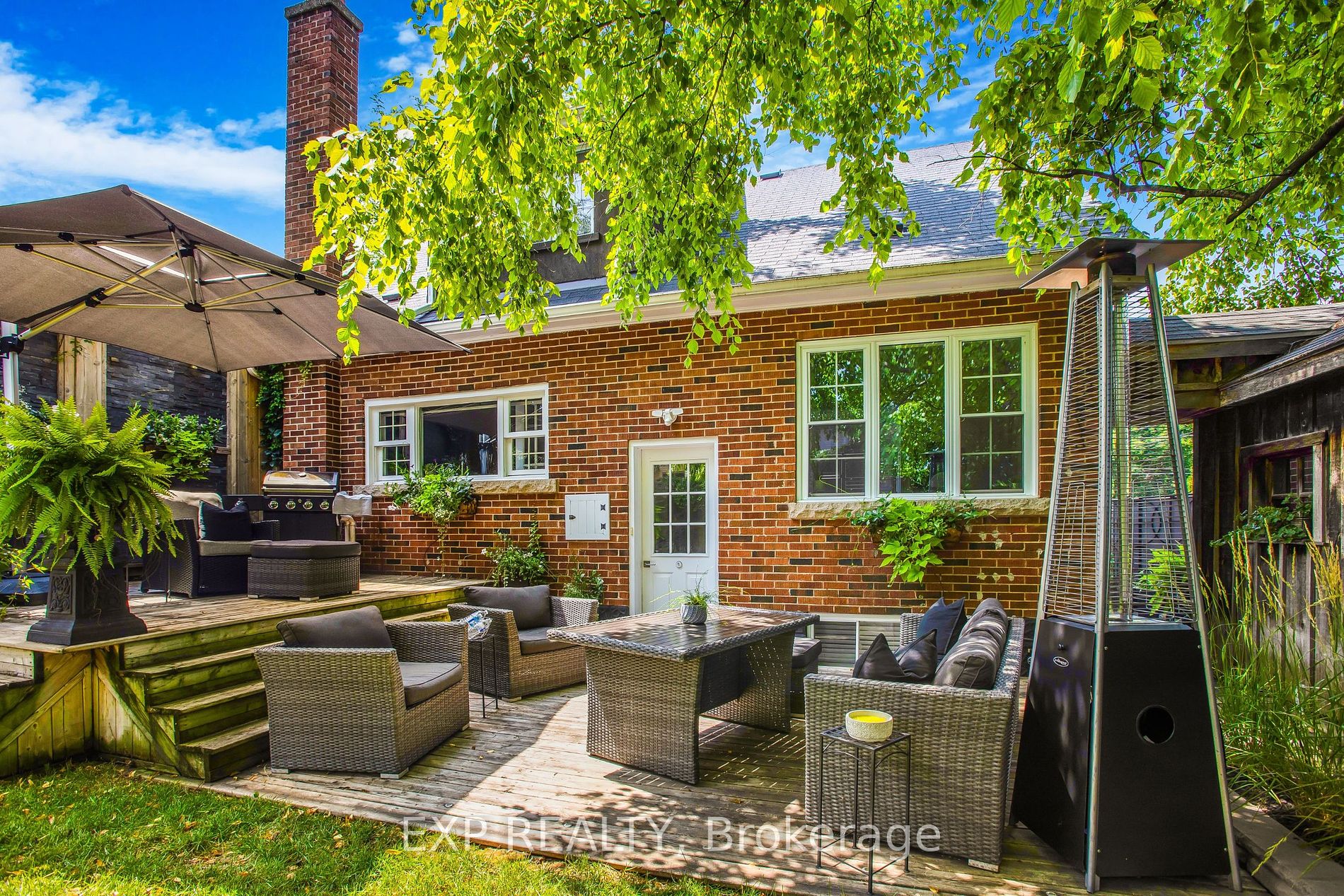 8 Warwick Rd