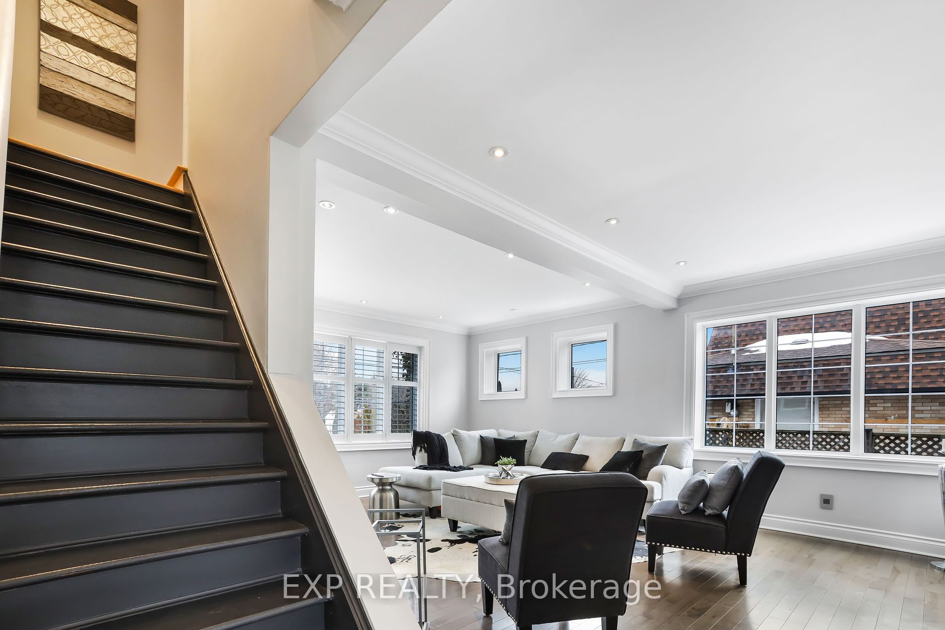 8 Warwick Rd